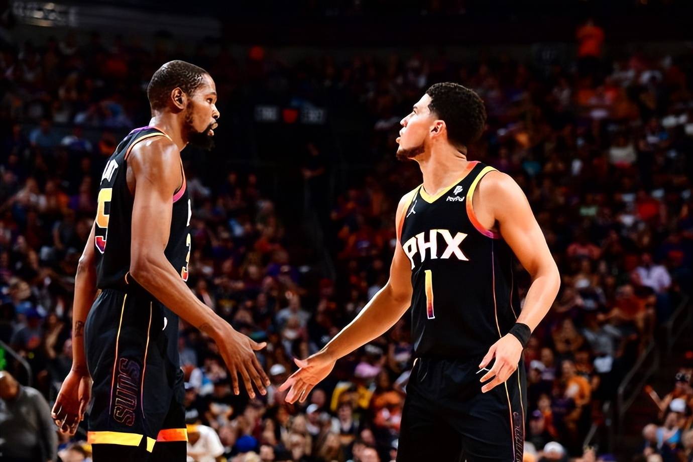 包含太狠了！波尔图防线松动备战荷甲武汉三镇冲刺阶段远射贴柱，里程碑夜孟菲斯灰熊篮板制胜的词条